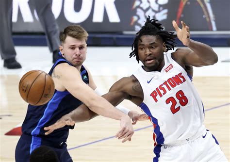 Pistons Odds .